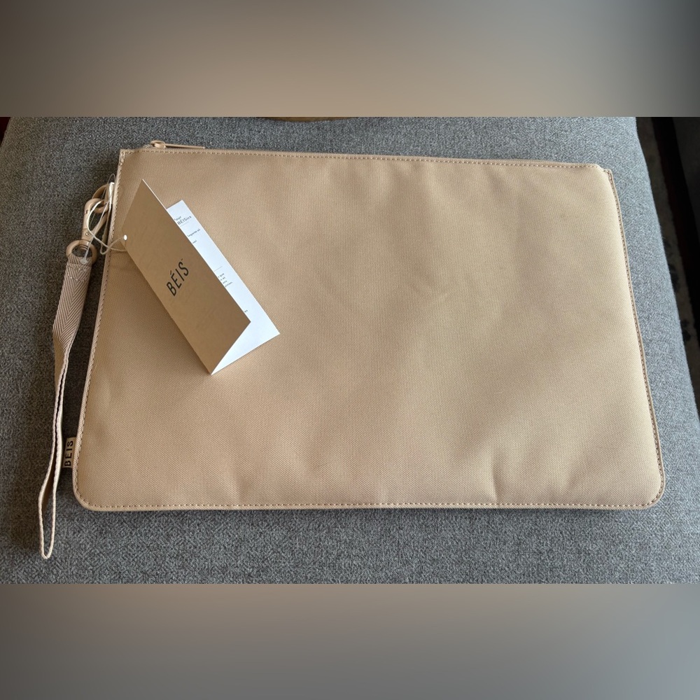 BEIS The BÉISics Laptop Pouch
